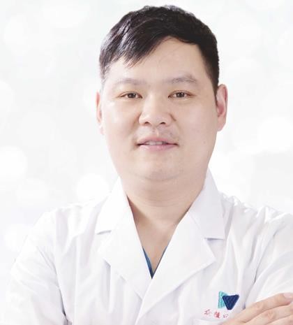 漯河眾植口腔門診部劉坤鵬